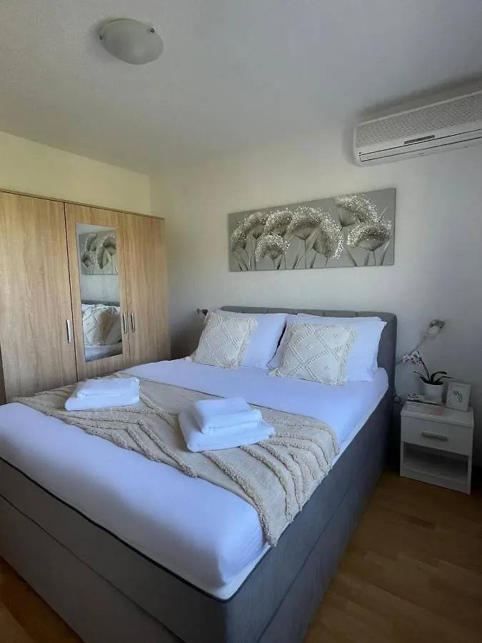 Apartments With A Parking Space Seline, Paklenica - 21261 Starigrad Paklenica 0*,
